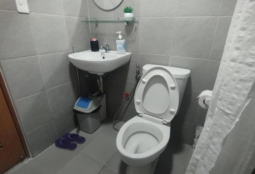 استودیو استاندارد با چشمانداز استخر, Cozy Studio Condo At Mesatierra Garden Residences