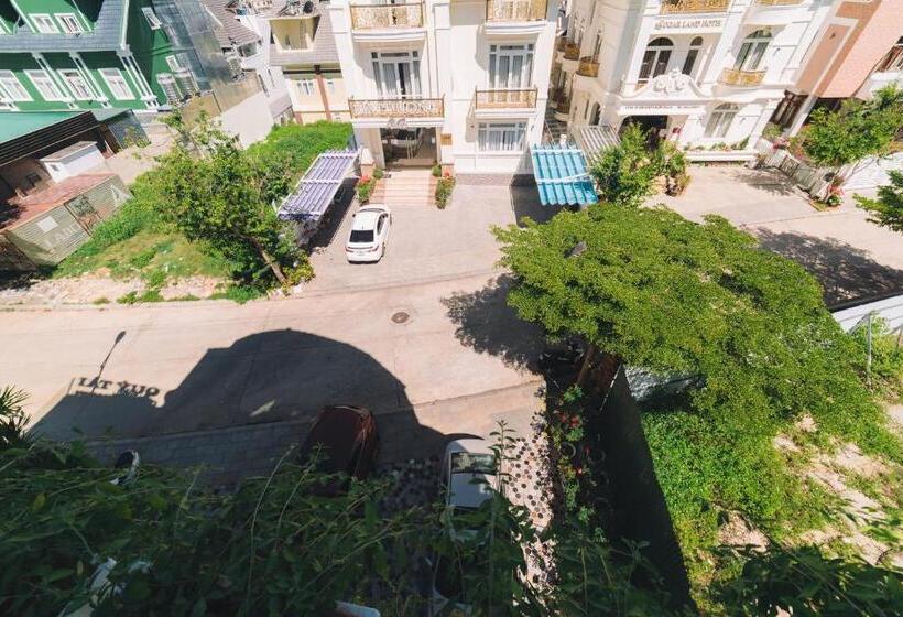 اتاق استاندارد با تخت بزرگ, Quy Tai Premium