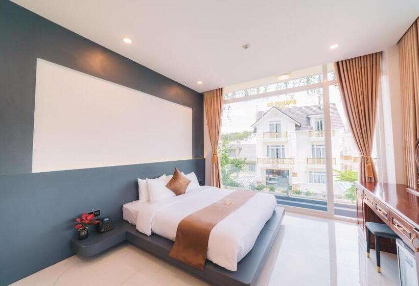 اتاق استاندارد با تخت بزرگ, Quy Tai Premium