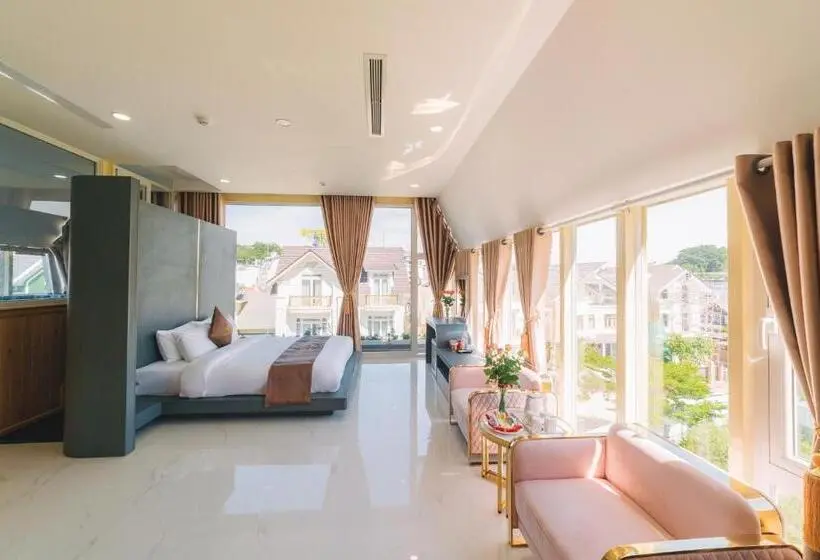 اتاق استاندارد با چشمانداز استخر, Quy Tai Premium