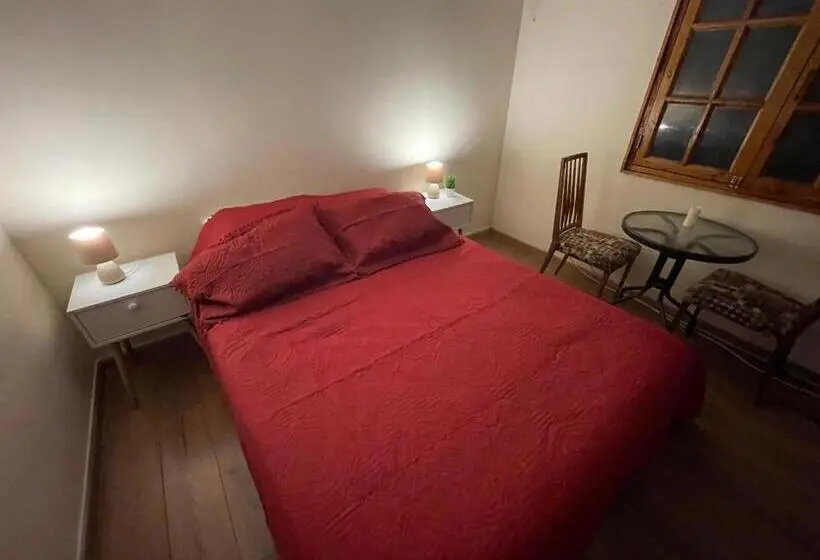 Standard-huone, Hostal Entreorientes