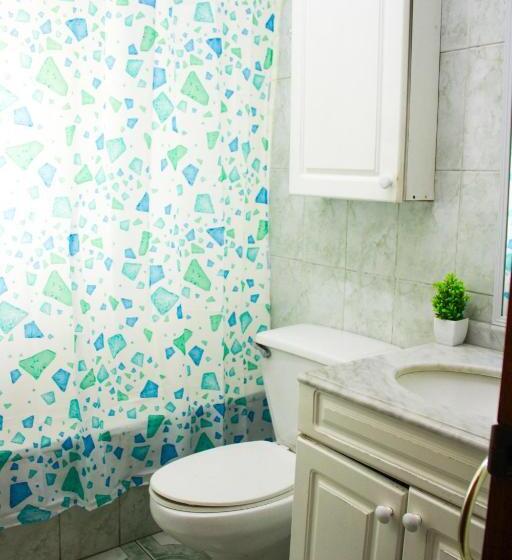 غرفة قياسية رباعية حمام مشترك, Hostal Entreorientes