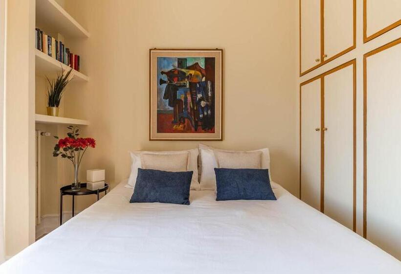 סוויטה עם מרפסת, The Train Suites