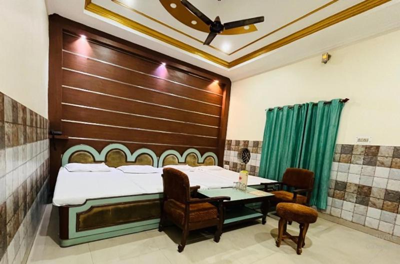 Семейный Номер Deluxe, Shri Ram Hotel , Ayodhya
