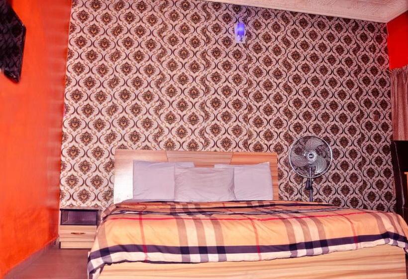 اتاق استاندارد, Trending Place Hotel And Suites