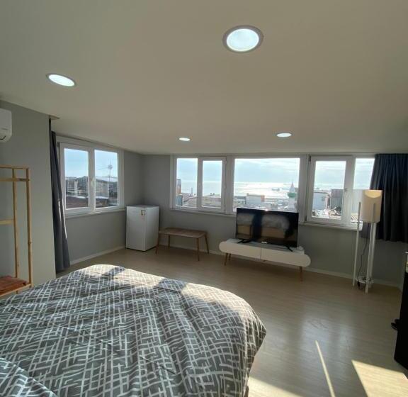 스탠다드 스튜디오 바다 전망, Yeldeği̇rmeni̇ Otel