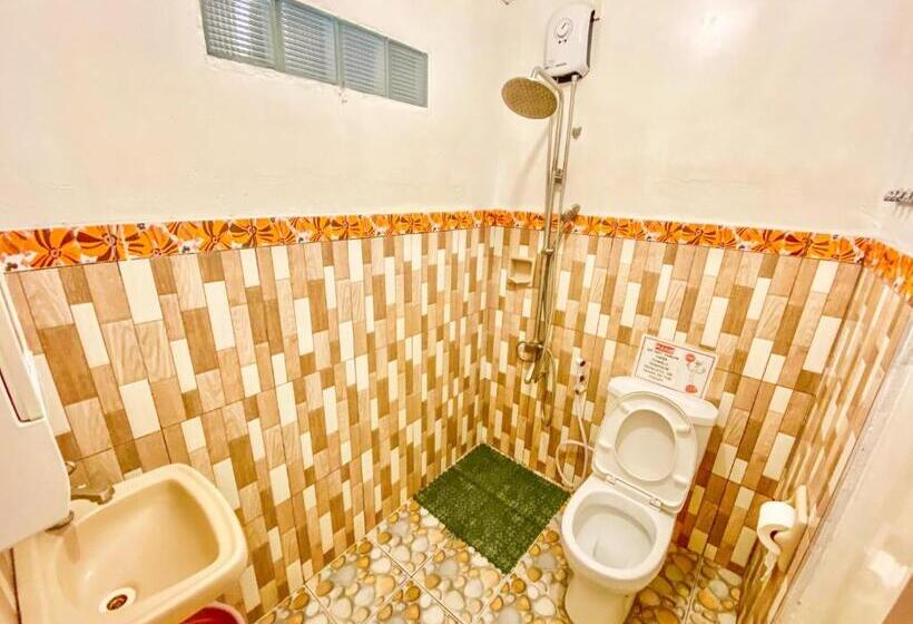 Семейный Номер, Eashantis Place