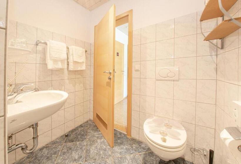 Номер Стандарт, Landgasthof Adler