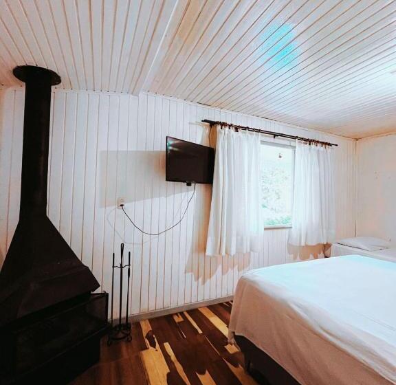 带按摩浴盆的套房, Pousada Quinta Dos Medeiros Canela E Ipê Amarelo Gramado