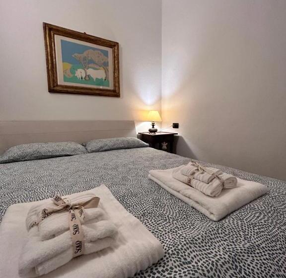 اتاق استاندارد, Dall’antiquario