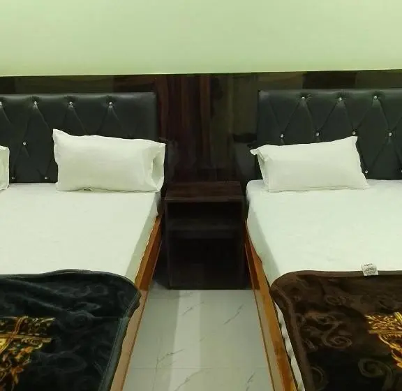 Chambre Standard, Av Priya