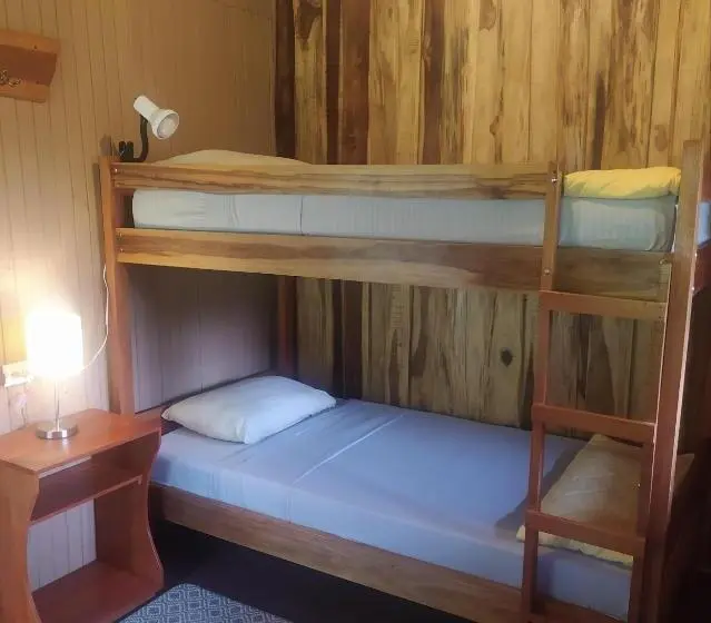 Basic-huone, Mineral River Eco Village
