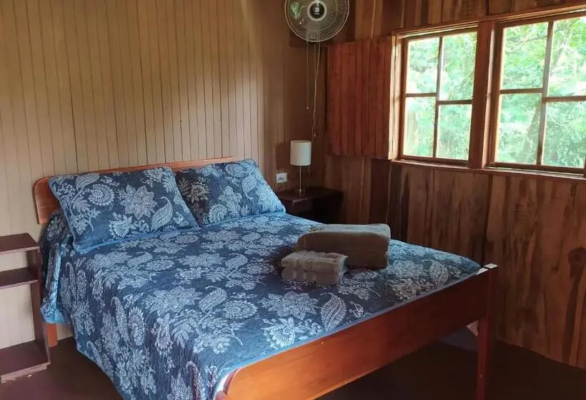 Economy-huone, Mineral River Eco Village
