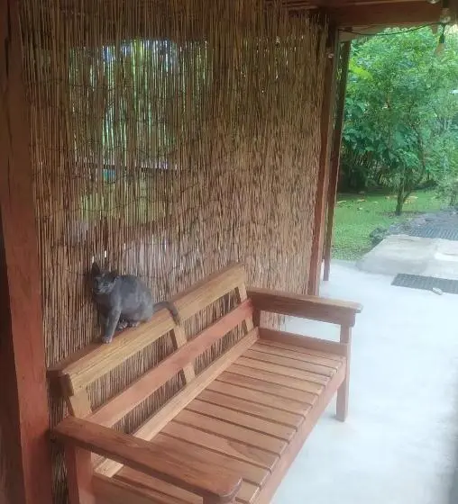 Economy-huone, Mineral River Eco Village