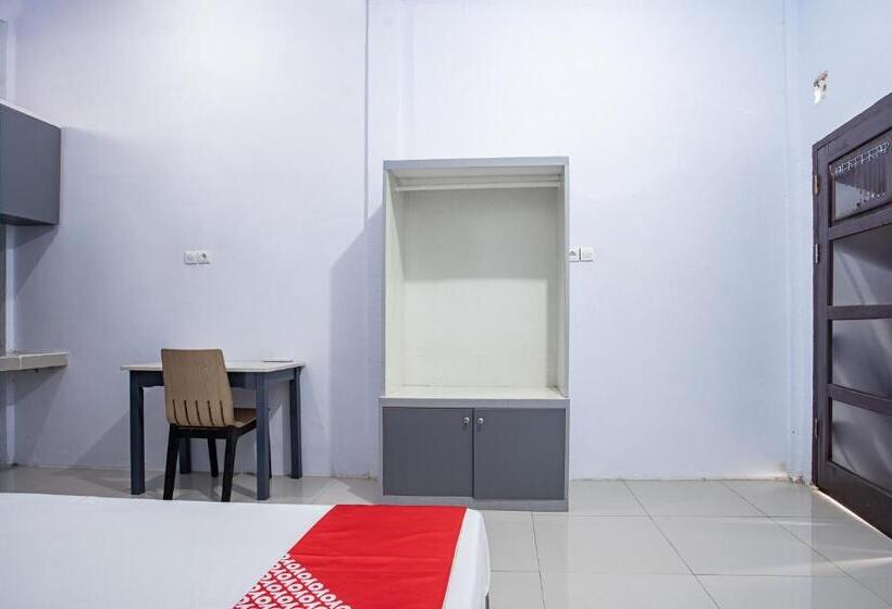 Pokój Deluxe, Oyo 93476 Owo Guest House Syariah