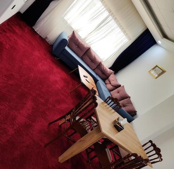 سوییت جونیور لوکس, Motel Danzha