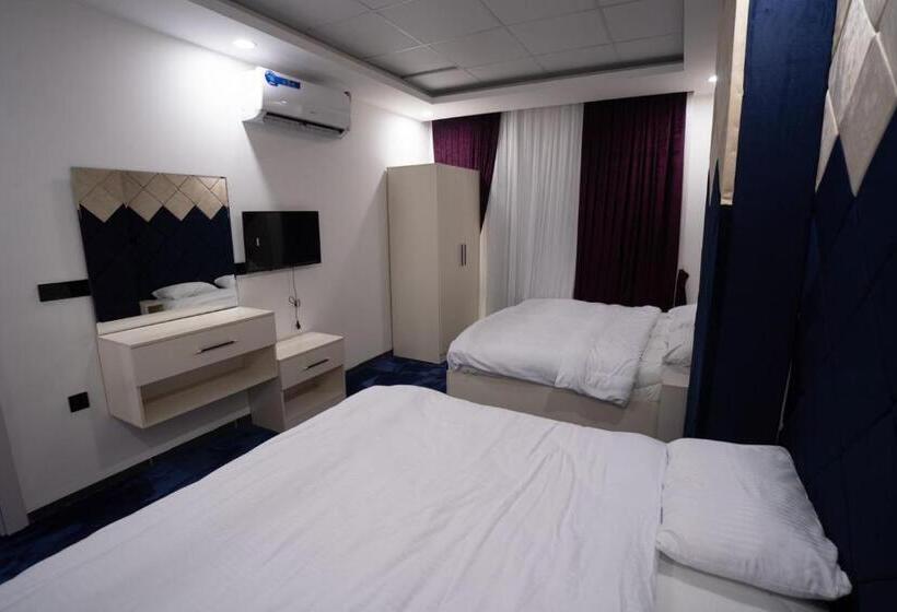 سوییت جونیور لوکس, Motel Danzha