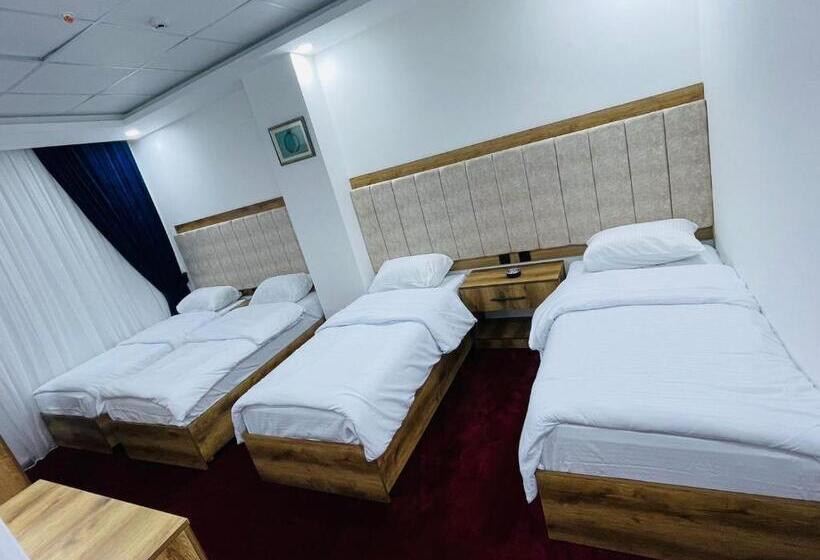سوییت دوبلکس, Motel Danzha