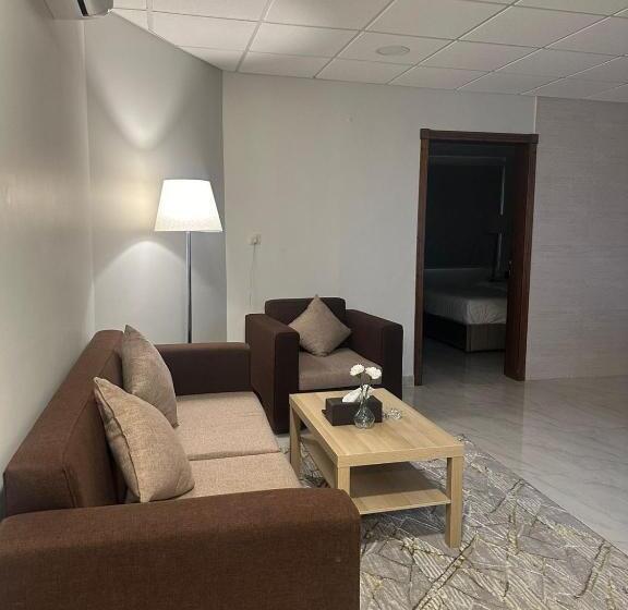 شقة غرفتين, الساعه 60 الفندقيه