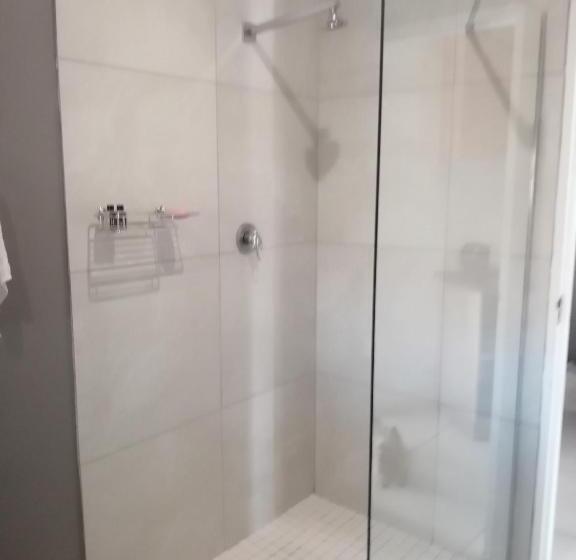 غرفة ديلوكس, Aquadel Accommodation