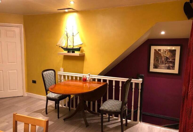 غرفة قياسية فردية, Hong Kong Inn