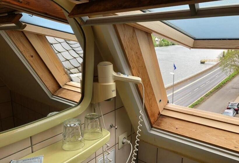 חדר סטנדרטי לשלושה עם נוף, Villa Cornely