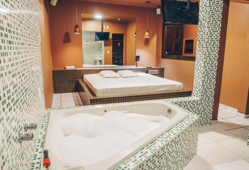 Люкс Повышенной Комфортности, Champagne Motel By Drops