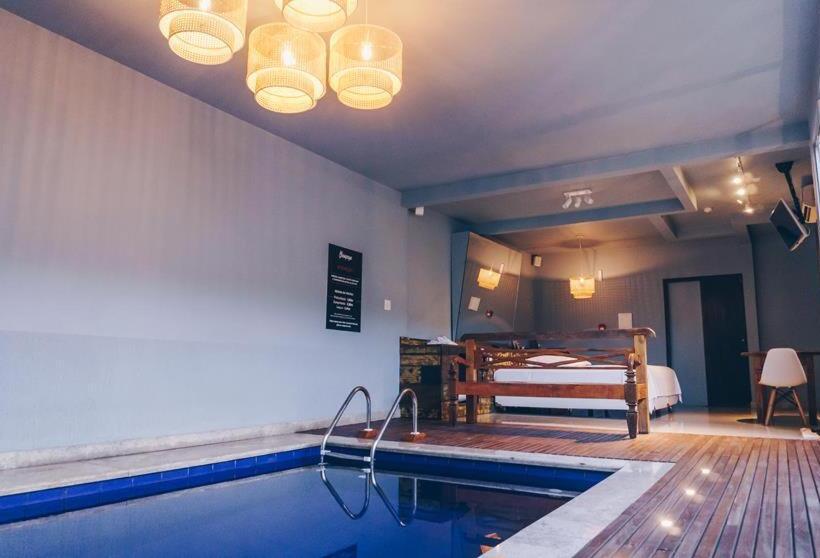 Полулюкс с Бассейном, Champagne Motel By Drops