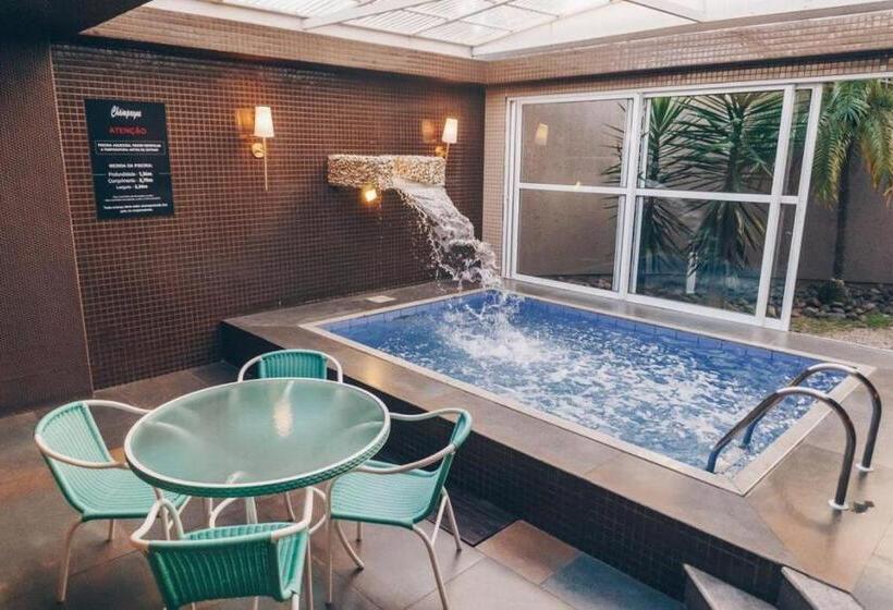 Люкс с Бассейном, Champagne Motel By Drops