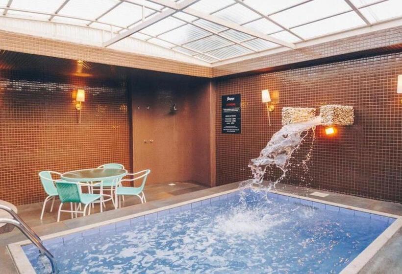 Люкс с Бассейном, Champagne Motel By Drops