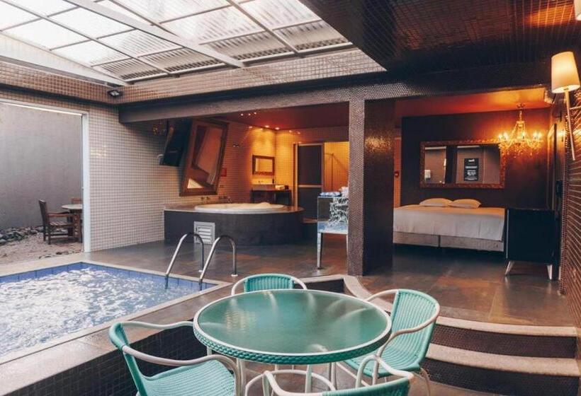 Люкс с Бассейном, Champagne Motel By Drops