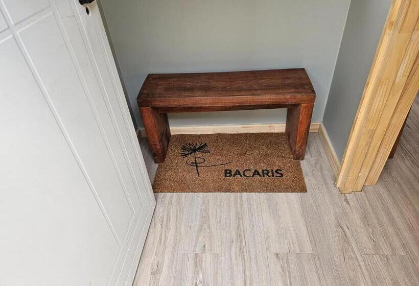 Номер Deluxe, Bacaris