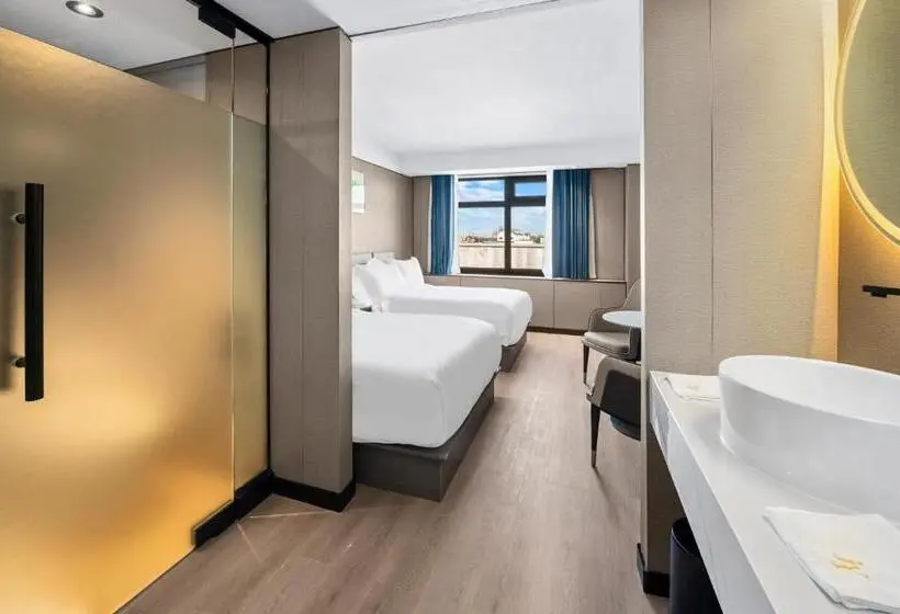 اتاق استاندارد, Ly New York