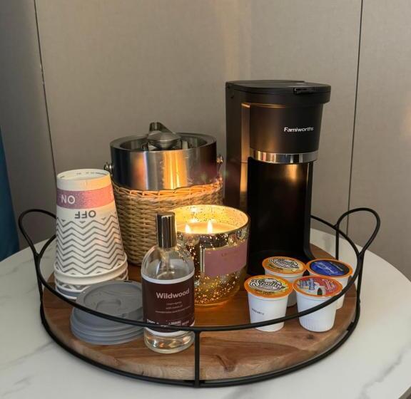 豪华单人间, Ly New York