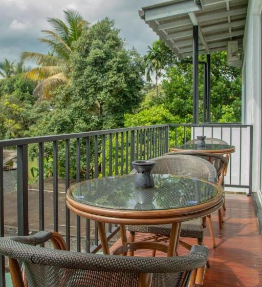 فيلا غرفتين نوم, Tiki Taka