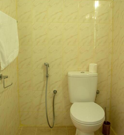 غرفة قياسية مزوَّدة بشُرفة, Tiki Taka