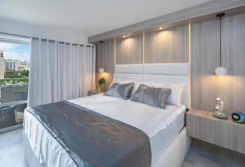 带1个卧室的带阳台的公寓, Ilikai S Best Beach Front Executive Suite