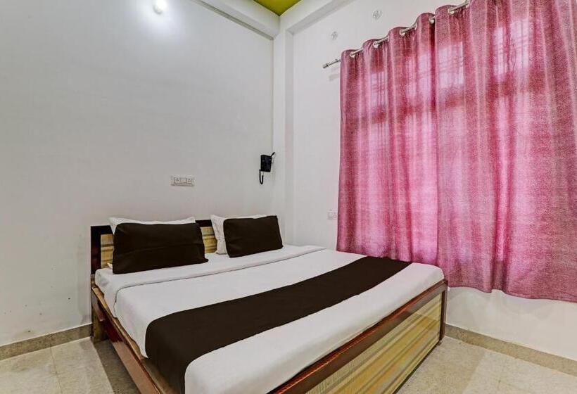 חדר קלאסי לשלושה, Oyo Flagship Hotel Vikas Inn