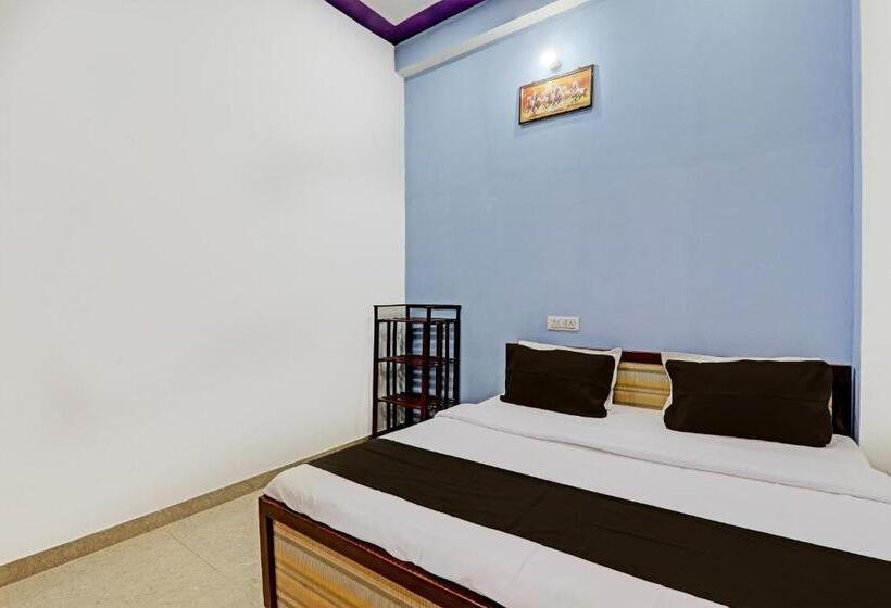 חדר קלאסי לשלושה, Oyo Flagship Hotel Vikas Inn