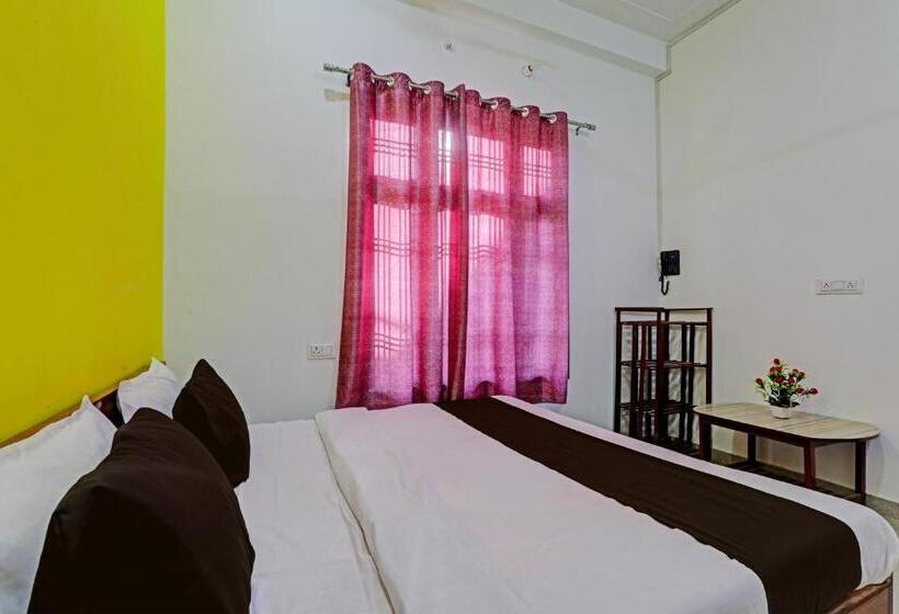 Трехместный Номер Классика, Oyo Flagship Hotel Vikas Inn