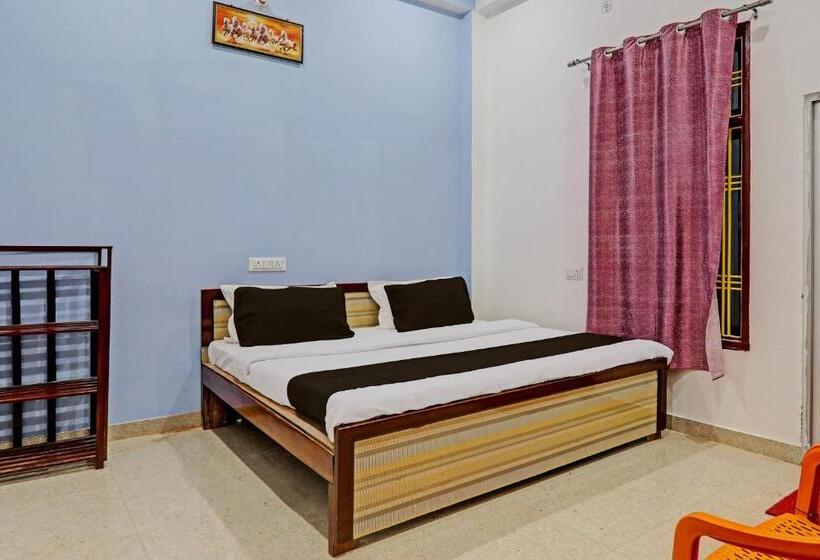 חדר קלאסי לשלושה, Oyo Flagship Hotel Vikas Inn