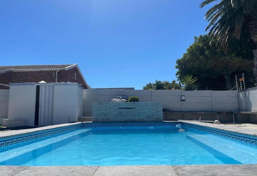 スーペリアールーム, Domin Luxury Suites