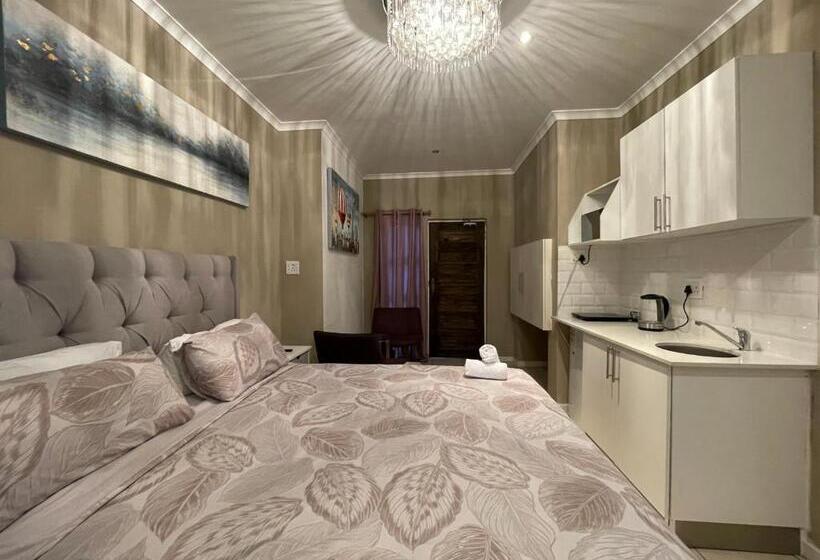 スーペリアールーム, Domin Luxury Suites