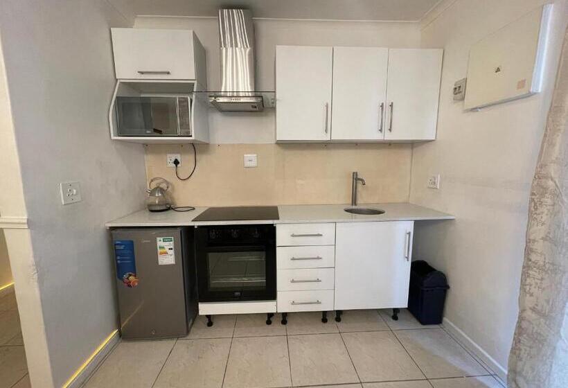 2ベッドルームアパートメント, Domin Luxury Suites