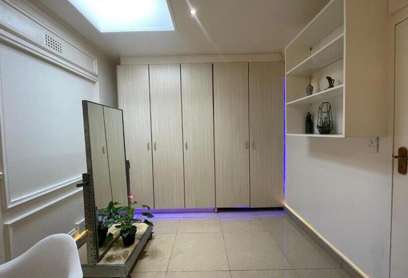 2ベッドルームアパートメント, Domin Luxury Suites