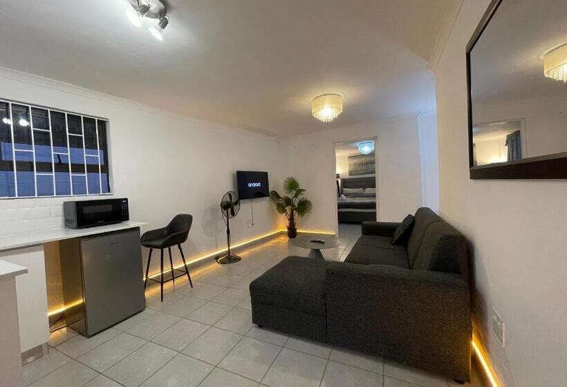 Апартаменты 1 Спальня, Domin Luxury Suites