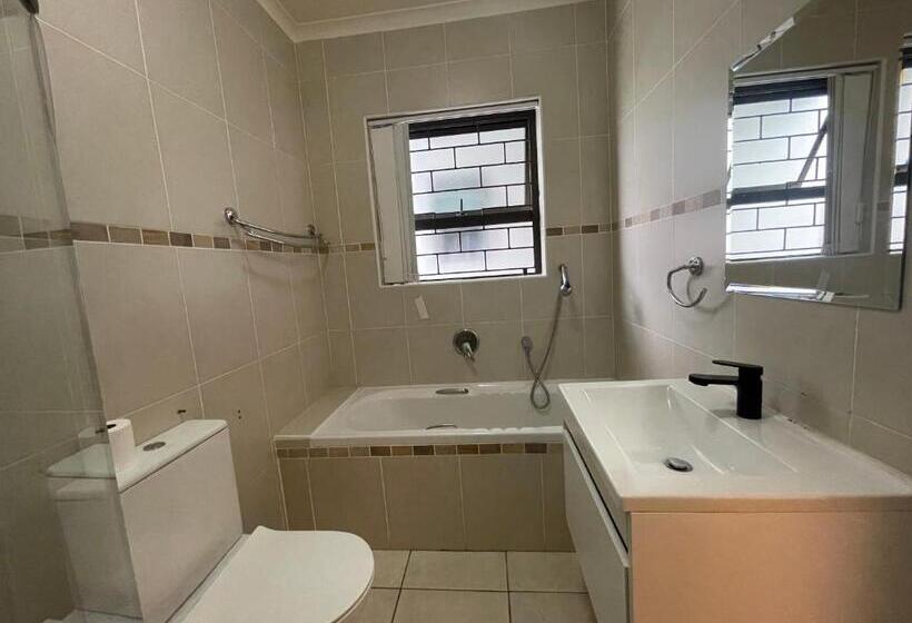 2ベッドルームアパートメント, Domin Luxury Suites