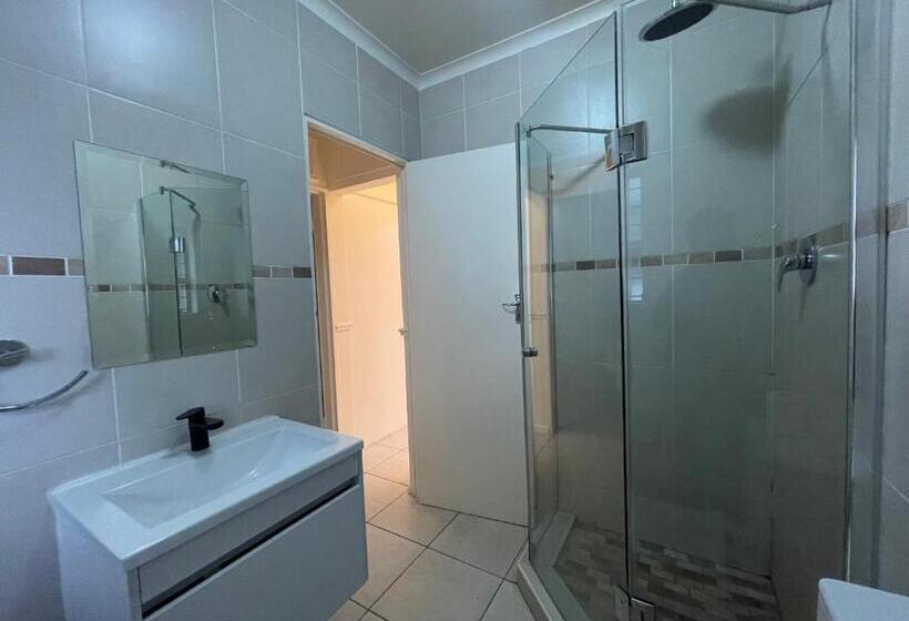 2ベッドルームアパートメント, Domin Luxury Suites