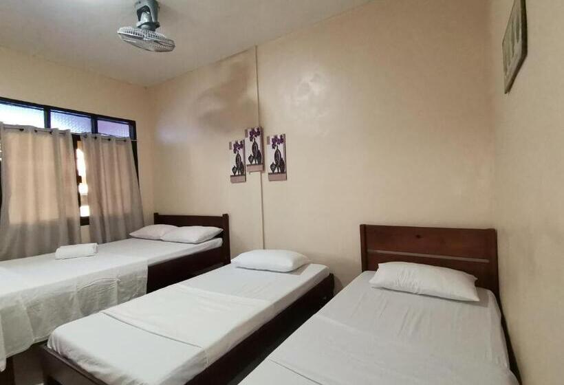 اتاق ساده سه نفره, Jbr Tourist Inn   Port Barton