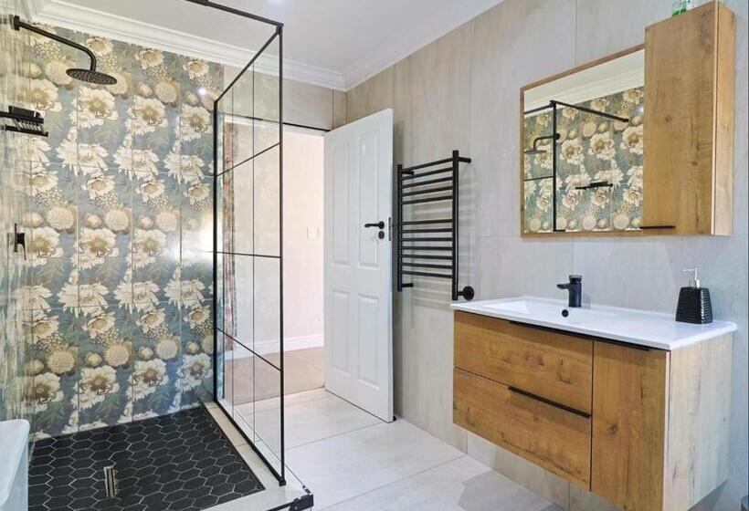 غرفة كلاسيكية سرير كينج, Joie De Vivre   22 Rocklands